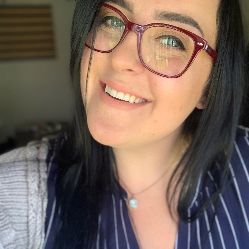 Meet your Posher, Victoria